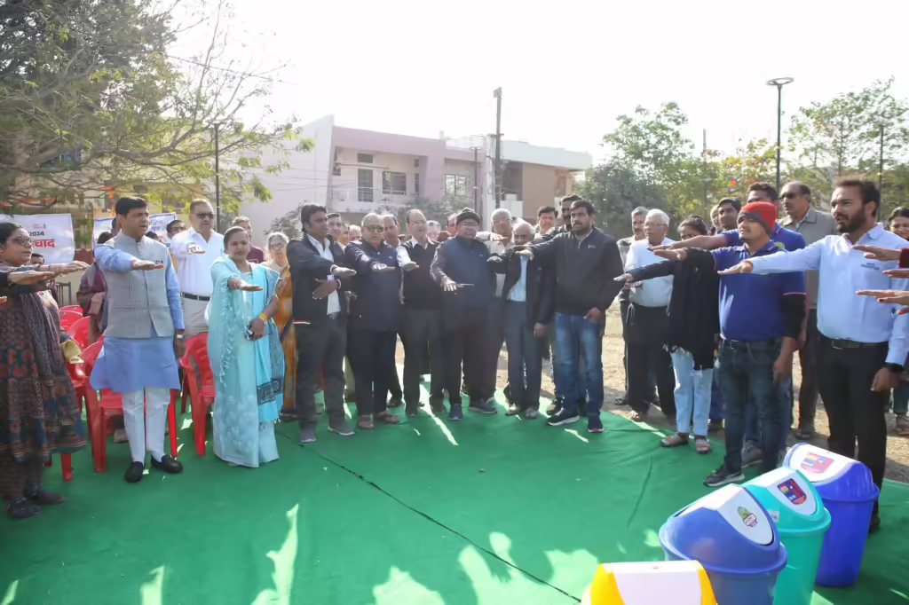 महापौर ने किया विधानसभा एक के वार्ड चार का निरीक्षण