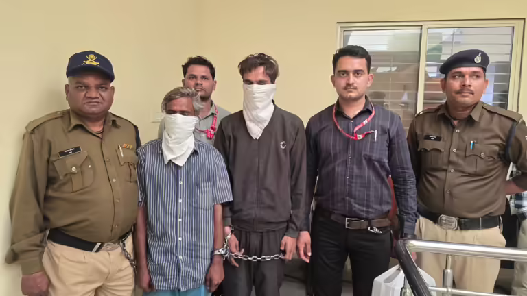 इंदौर में घरों से लाखों रुपये के गहने चुराने के बाद महाकुंभ में डुबकी लगाने चला गया, लौटते ही पुलिस ने दबोचा