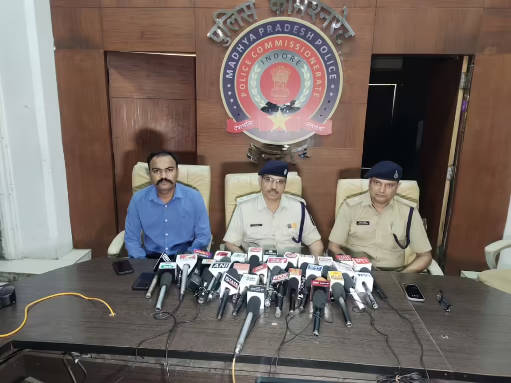 ऑनलाइन वेबसाईट के माध्यम से सट्टा संचालित करने वाली अंतराज्यीय गैंग, क्राईम ब्राँच इंदौर की कार्यवाही में धराई।