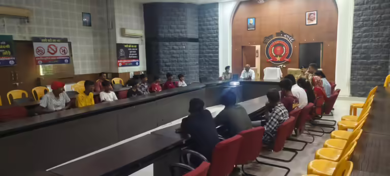 अहिल्या चेम्बर्स कॉमर्स ऑफ इंडस्ट्रीज के बैनर तले वोकल फॉर लोकल  एक दृढ़ संकल्पित मिशन बनेगा  8जून को 125व्यापारिक संगठनों के पदाधिकारी शपथ लेगे