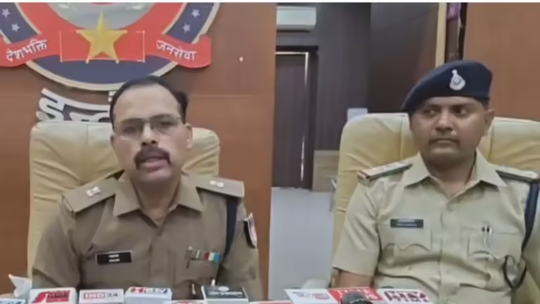 बीजेपी नेता से मारपीट में दो पुलिसकर्मी लाइन अटैच:विक्रम सिसोदिया से निगम और पुलिसकर्मियों ने एयरपोर्ट रोड पर की थी मारपीट