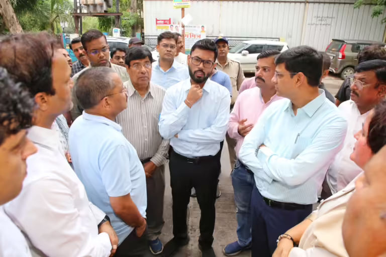 महापौर पुष्यमित्र भार्गव ने किया वार्ड 6 व 69 का निरीक्षण योगमित्र अभियान को जन-जन तक पहुंचाने का संकल्प