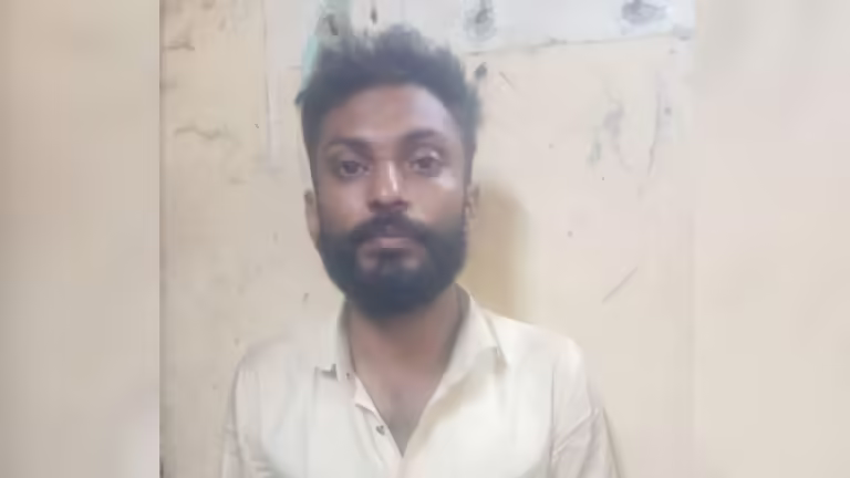पीएम आवास योजना के बहाने 82 लाख लेकर भागा ठग गिरफ्तार, जानें कैसे बनाता था शिकार