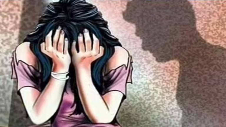 जबरदस्ती शादी करना चाहता था युवक, मना करने पर की मारपीट