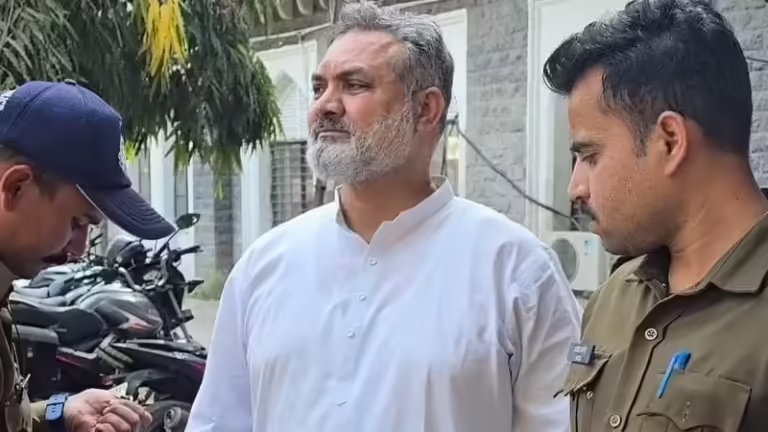 ‘हम खुद अनवर से परेशान…’, अनवर कादरी के करीबियों पर पुलिस का शिकंजा, घंटों की पूछताछ