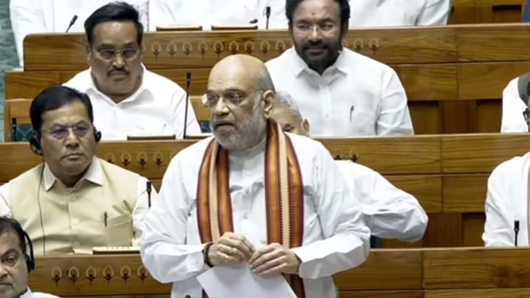 30 दिन तक हिरासत में रहें तो PM-CM से लेकर मंत्री को छोड़ना होगा पद, लोकसभा में बिल पेश करेगी सरकार; कांग्रेस ने उठाए सवाल