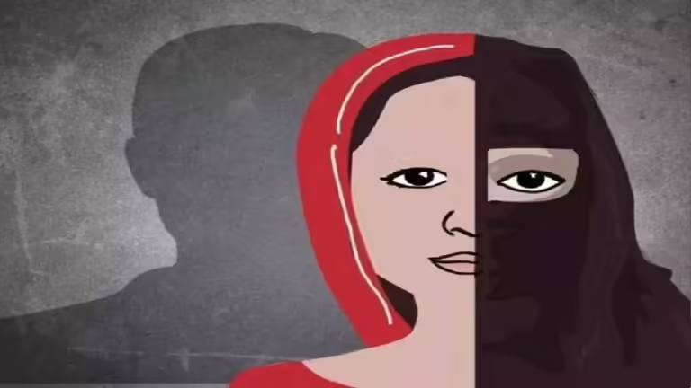 धर्म छिपाकर मुस्लिम युवक ने हिंदू लड़की को फंसाया, बेटा होने पर करवाया खतना, जबरन मांस भी खिलाया