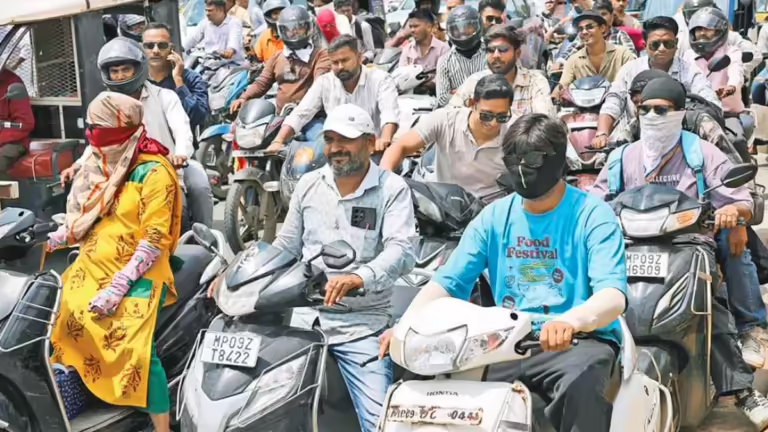 हेलमेट नहीं पहनने से इंदौर में छह महीने में 71 मौतें, 1011 को सिर में गंभीर चोट