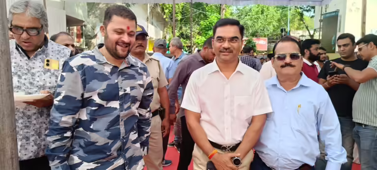 इंदौर प्रेस क्लब एवं मां सरस्वती पत्रकार समूह द्वारा आयोजित दशहरा मिलन समारोह व दीपावली मिलन समारोह हुआ आयोजित