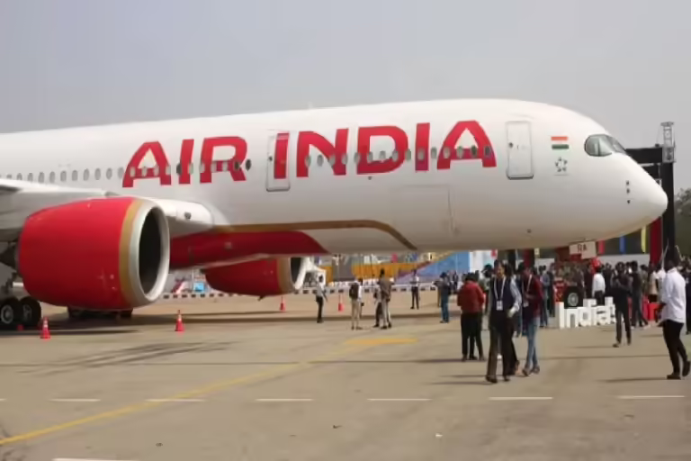 टेकऑफ से पहले रोकी गई ‘Air india’ की फ्लाइट, 5 घंटे बैठे रहे 163 यात्री