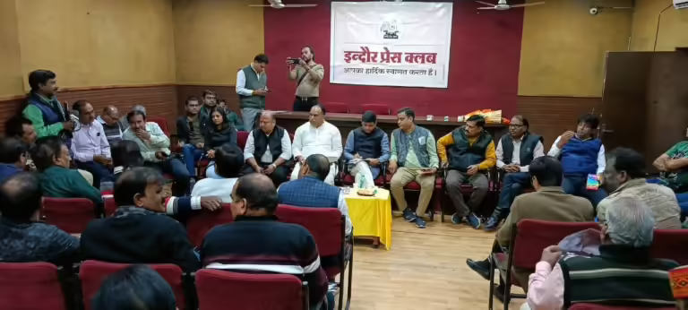 महापौर ने किया मीडियाकर्मियों की समस्याओं का त्वरित समाधान
