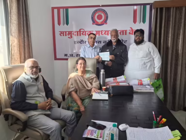 इंदौर पुलिस कमिश्नरेट द्वारा सामुदायिक मध्यस्थता केंद्र के माध्यम से 11 आवेदनो का त्वरित निराकरण कर, दिलाया आवेदकों को न्याय।