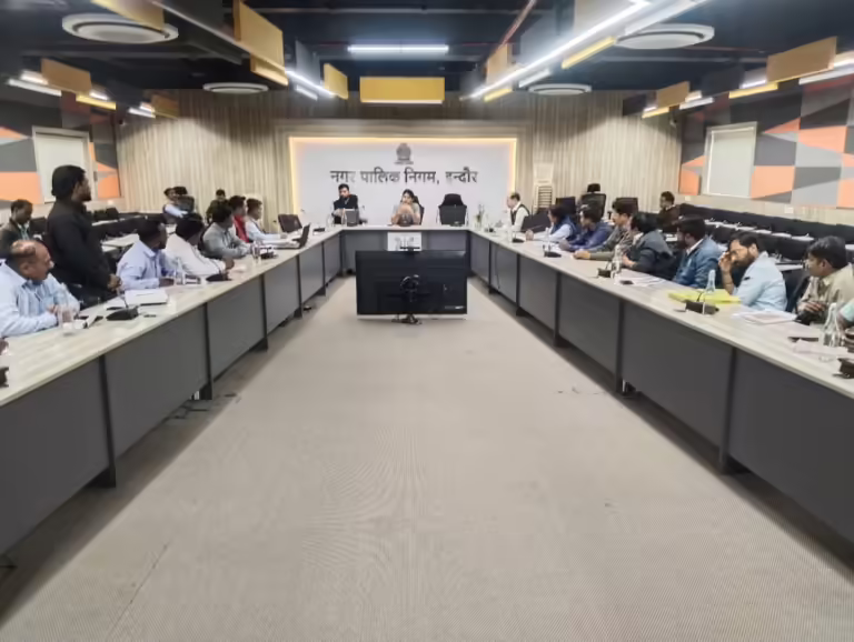 निगम आयुक्त दिलीप यादव ने चौतरफा निगम के कार्यों को प्रगति पर लाने की ठानी