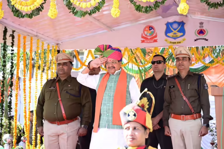 मंत्री श्री कैलाश विजयवर्गीय के मुख्य आतिथ्य में इंदौर में आयोजित हुआ होमगार्ड का स्थापना दिवस समारोह