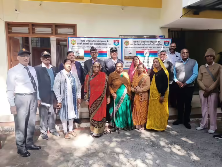 जिला सैनिक कल्याण कार्यालय इंदौर में मनाया गया सशस्त्र सेना झंडा दिवस सैनिकों की वीरता, अदम्य साहस एवं शौर्य को किया गया स्मरण
