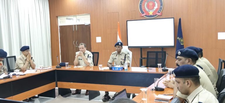 ब्लाइंड मर्डर सुलझाया…:लोगों से संपर्क बढ़ाया; इसलिए बाणगंगा अव्वल, अपराध रोकने में ढीलपोल के कारण पंढरीनाथ फिसड्डी