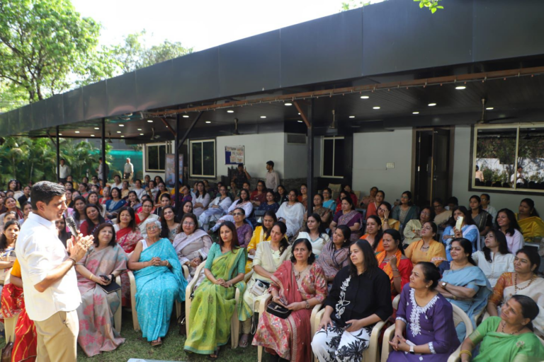 नारी शक्ति वंदन अधिनियम के समर्थन में इंदौर में महापौर सचिवालय पर हुआ नारी संवाद,