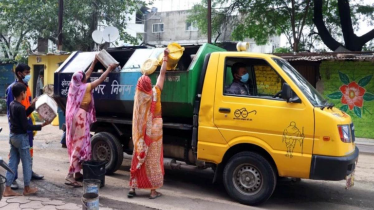 खुले में कचरा फेंकने की आदत पर नहीं लगी रोक तो कट जाएंगे एक हजार अंक, इस माह पहुंच जाएगी स्वच्छ सर्वेक्षण टीम