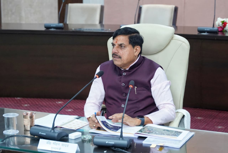 मुख्यमंत्री डॉ. मोहन यादव की अध्यक्षता में सिंहस्थ 2028 के लिए गठित मंत्रिमंडलीय समिति की विशेष बैठक