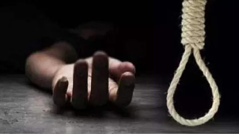 MCA छात्रा ने लगाई फांसी, परीक्षा के तनाव की आशंका:इंदौर में सहेलियां घूमकर लौटीं तो कमरे में फंदे पर मिला शव, पुलिस जांच में जुटी
