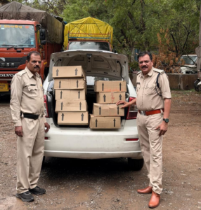 आबकारी विभाग इन्दौर की बड़ी कार्रवाई, कुल अनुमानित बाजार मूल्य 4 लाख 39 हजार रुपये की अवैध मदिरा एवं चार पहिया वाहन जप्त