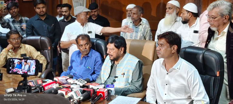 पिछले 12 वर्षों में 25 करोड़ लोग गरीबी रेखा से बाहर आये :- केन्द्रीय राज्यमंत्री श्री आठवले
