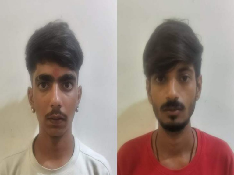 रील बनाकर चाकू लहराने वाले दो बदमाश गिरफ्तार:सोशल मीडिया पर वीडियो शेयर किया था, अब हीरानगर पुलिस ने की कार्रवाई