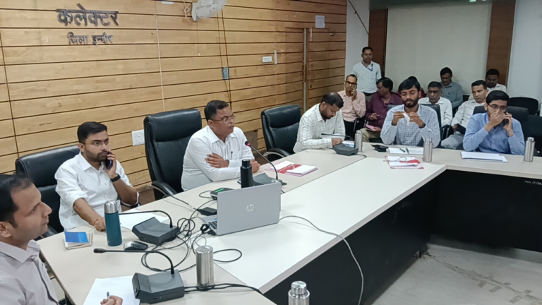 अवैध कॉलोनियों और शासकीय भूमि पर अतिक्रमण के विरुद्ध सख्त कार्रवाई करें : कलेक्टर श्री शिवम वर्मा