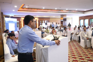 स्वच्छता को लेकर सभी अधिकारी और जनप्रतिनिधि गुणवत्ता, पारदर्शिता और समयसीमा में कार्य करें : संभागायुक्त डॉ. सुदाम खाड़े