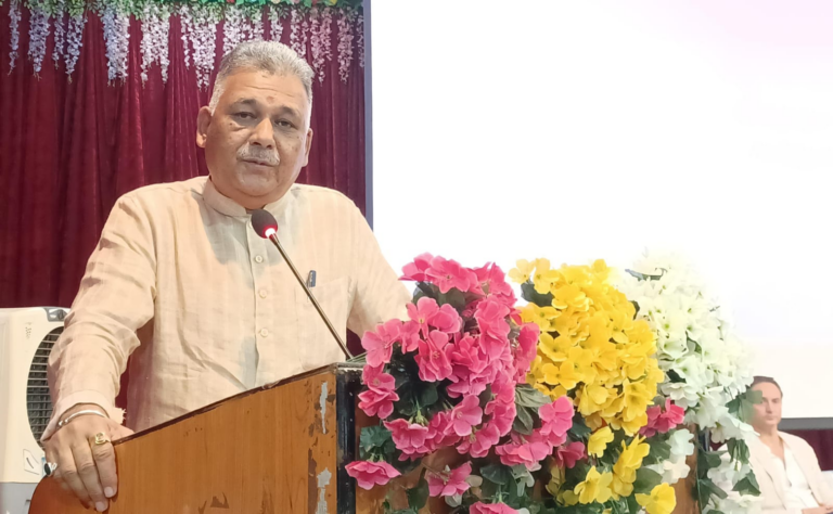 विद्यार्थी राष्ट्र निर्माण में अपना योगदान दें और भारत को एक गौरवशाली राष्ट्र बनायें – मंत्री श्री परमार