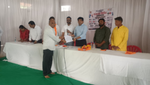 महू के ग्राम मलेंडी में विशेष राजस्व शिविर आयोजित, मौके पर हुए राजस्व प्रकरणों के निराकरण