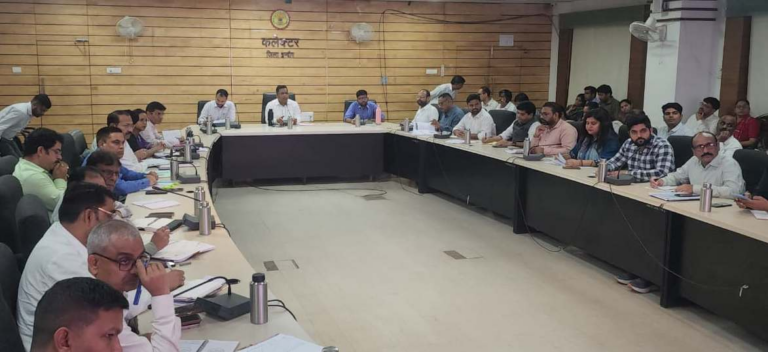 सीएम हेल्पलाइन के प्रकरणों में लापरवाही पर पाँच अधिकारी-कर्मचारियों पर कार्रवाई