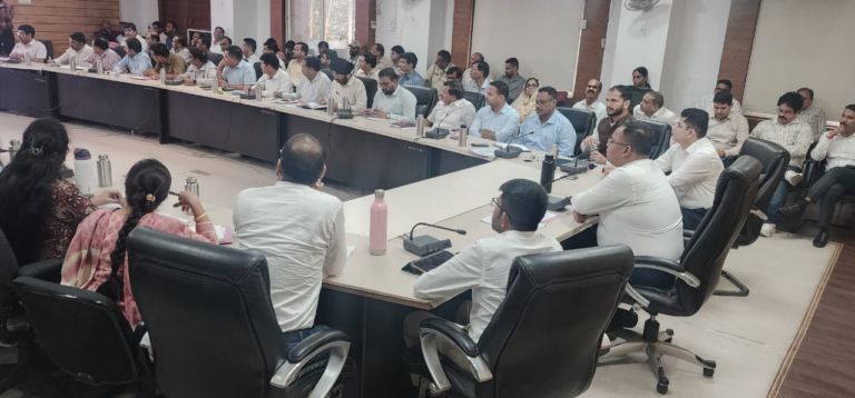 खाद्य सुरक्षा प्रशासन की बड़ी कार्रवाई, तीन प्रतिष्ठानों के खाद्य लाइसेंस निलंबित