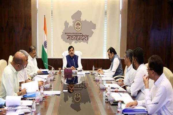 जन-मन सभागार का निर्माण कार्य ग्लोबल इन्वेस्टर्स समिट से पहले करायें पूर्ण : मुख्यमंत्री डॉ. यादव