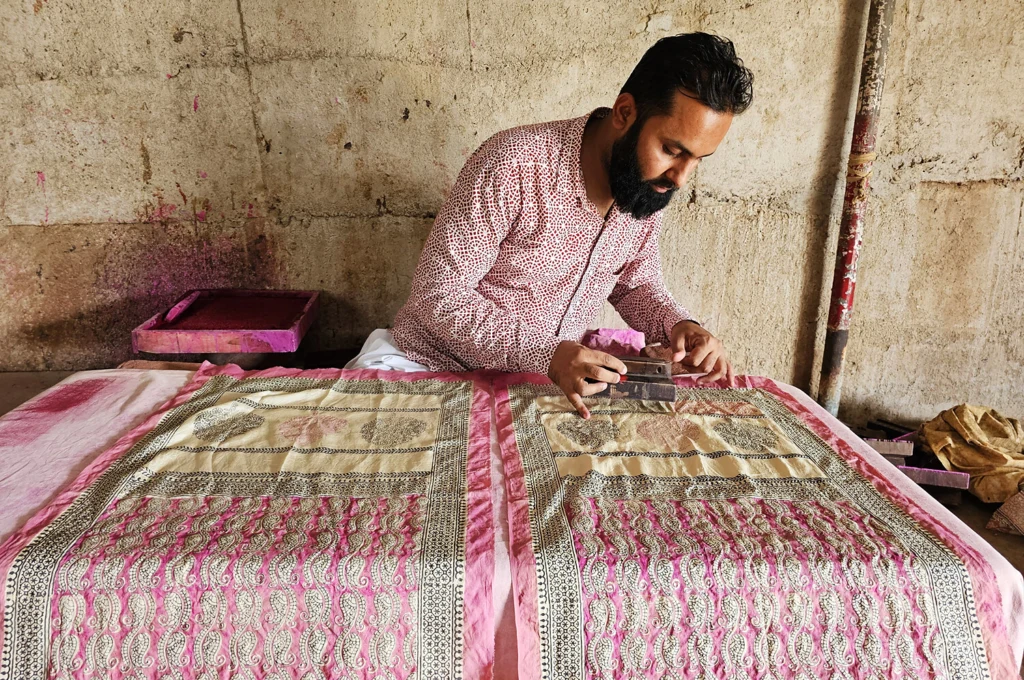 मध्यप्रदेश के शिल्पकार मोहम्मद आरिफ खत्री को सीलोन क्राफ्ट वीक 2026 में आमंत्रण