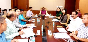 कुशवाहा ने जिला दिव्यांग पुनर्वास केंद्रों को मजबूत करने का निर्देश दिया