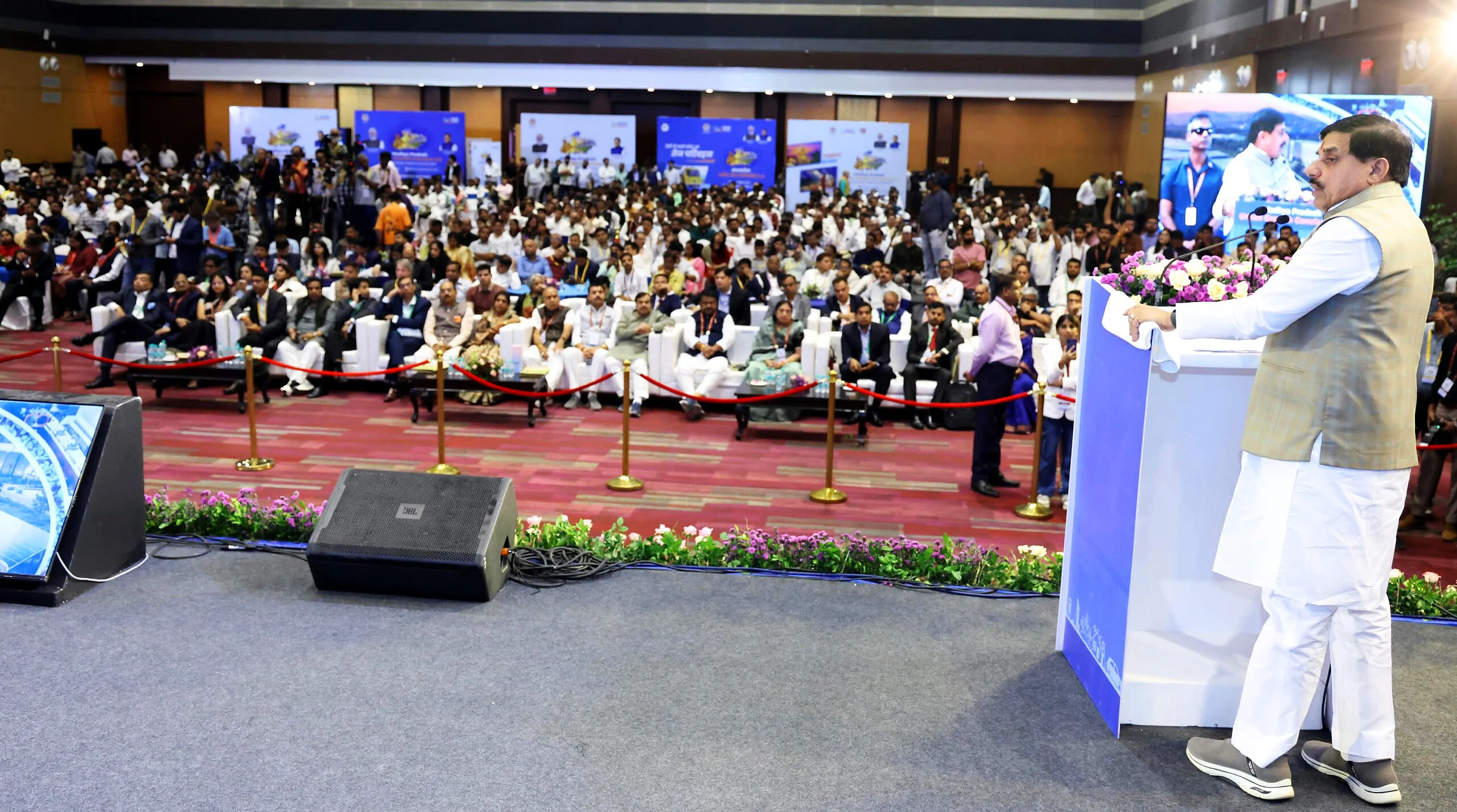 मध्यप्रदेश के मुख्यमंत्री ने इंदौर, उज्जैन और भोपाल को मेट्रोपॉलिटन सिटी बनाने का लक्ष्य