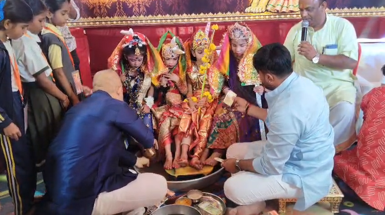 मध्यप्रदेश का सबसे बड़ा कन्या पाद पूजन