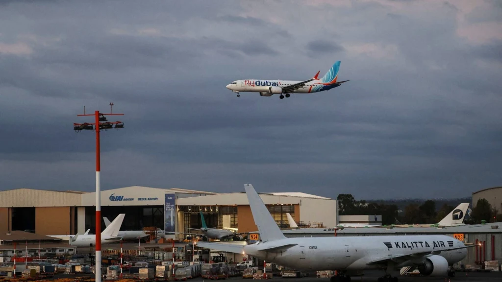 Flydubai के ओमानी पायलट इज़राइल उड़ान पर, प्रतिबंध के बावजूद