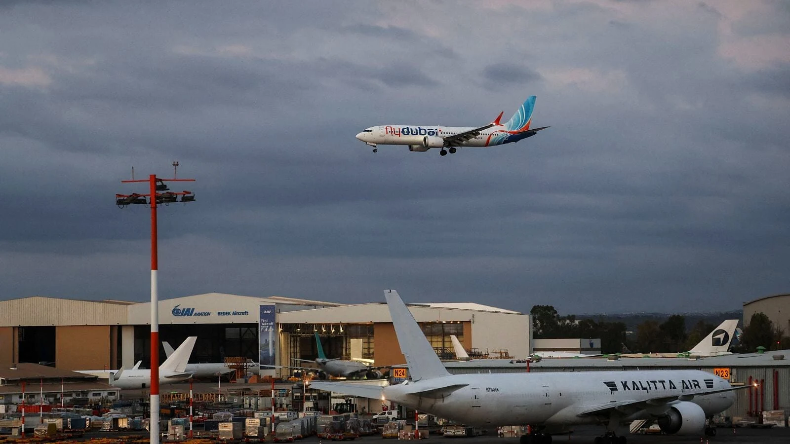Flydubai के ओमानी पायलट इज़राइल उड़ान पर, प्रतिबंध के बावजूद