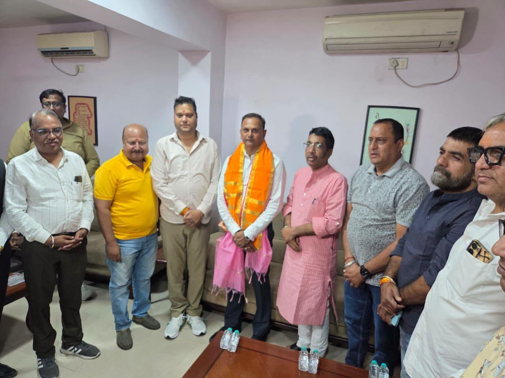 अधिवक्ताओं और पत्रकारों के हितों का संरक्षण जरूरी – श्री हितोषी जय हार्डिया