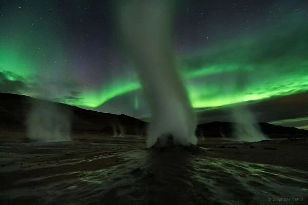 APOD: 2026 October 31 – Night on a Spooky Planet